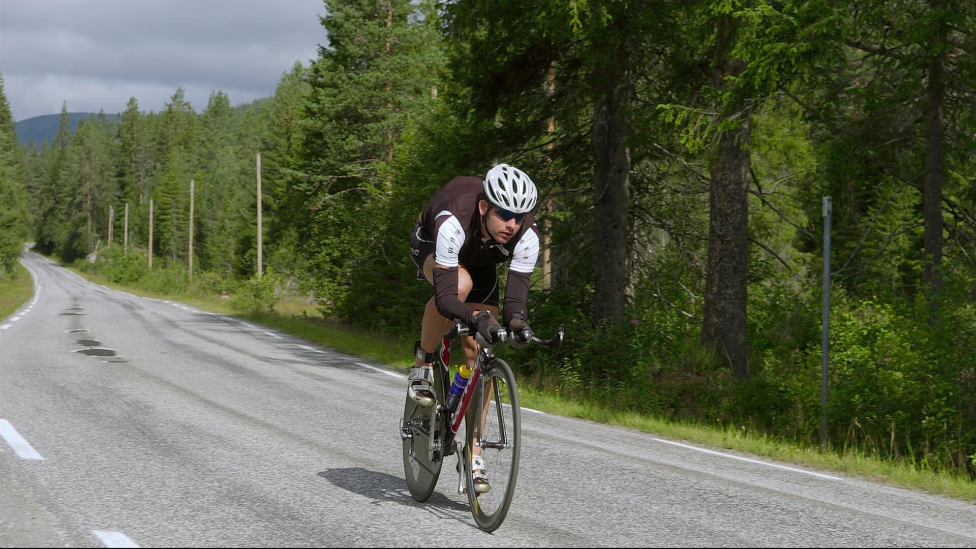 西甲神级球技：令人叹为观止的盘带表演，盘带训练基本功 梅西从小就这么练